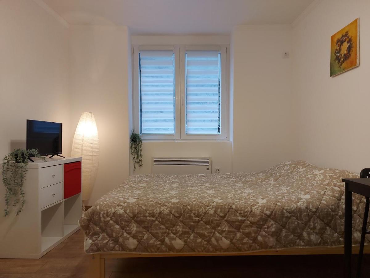 Lotta Apartment Belgrád Kültér fotó